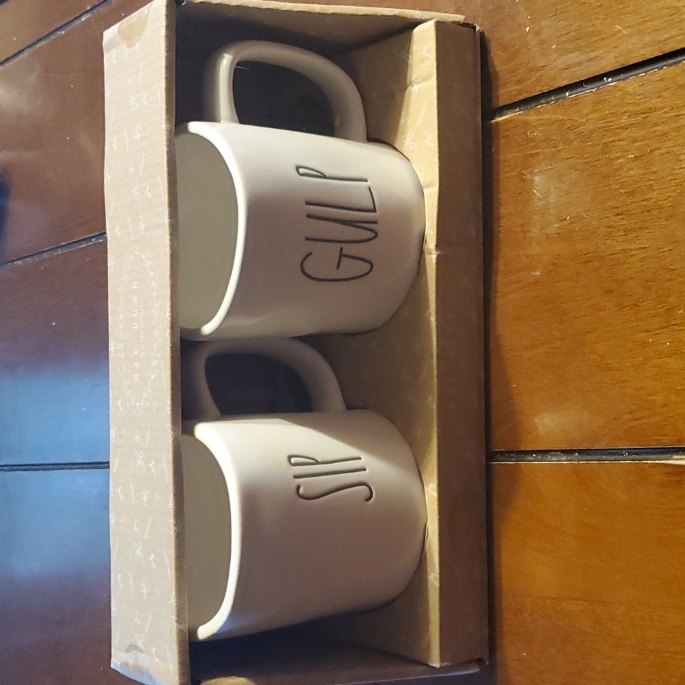 Rae Dunn mugs